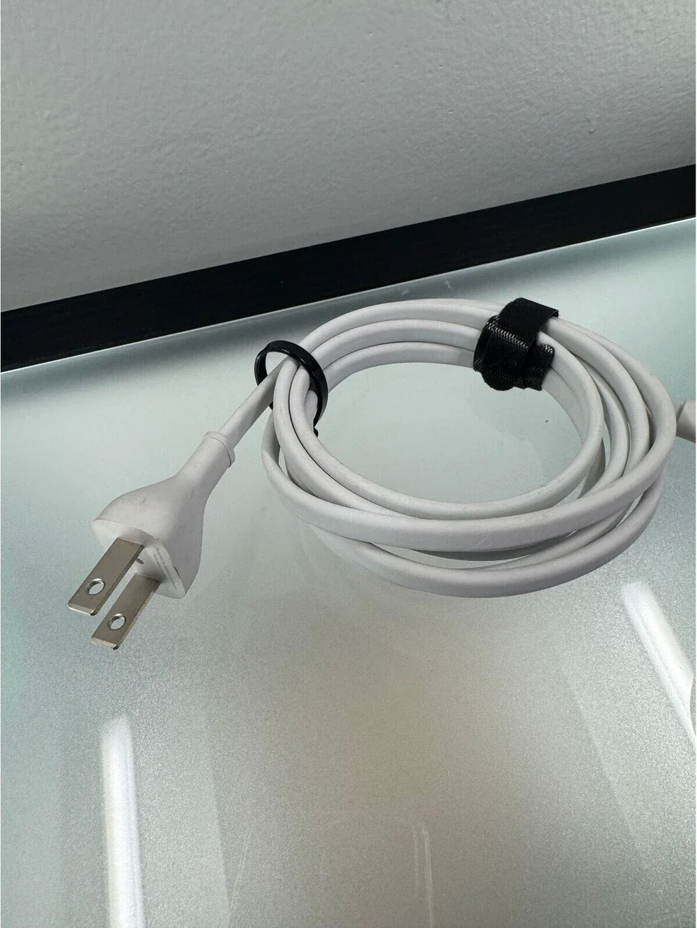 Apple AirPort Express A1470 Wi-Fi Base Station Router w/Cord